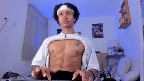 Snapshot of dante_cooper_0 chatting on February 26, 3:46 am dante_cooper_0 online show from February 26, 3:46 am