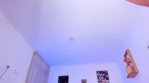 Snapshot of dante_cooper_0 chatting on March 11, 10:18 am dante_cooper_0 online show from March 11, 10:18 am