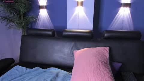 Dante online show from March 25, 5:14 am