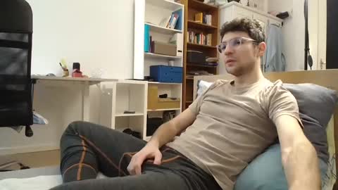 Daniel online show from February 9, 2:18 pm