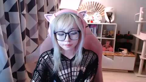 danyelleeyermann online show from June 29, 4:06 pm