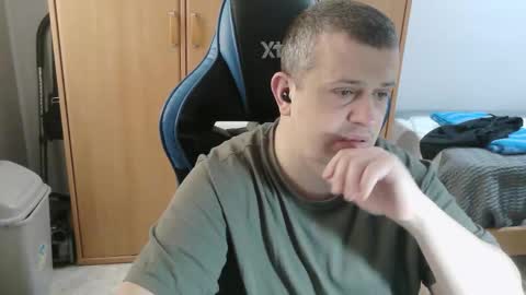 danysanchez1981 online show from March 10, 11:36 am