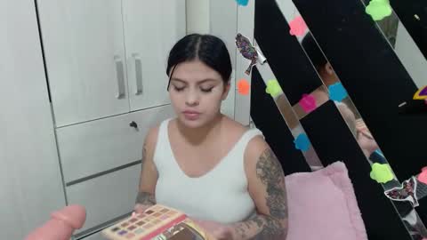 daphne877046 online show from September 23, 6:36 pm
