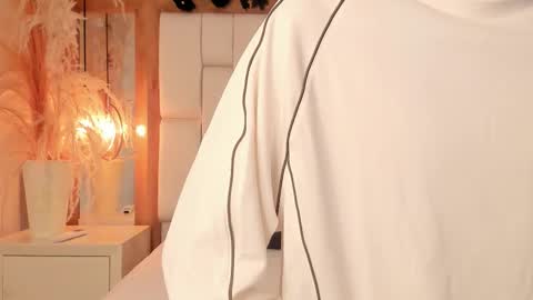 daphne_and_roger online show from January 14, 11:18 am