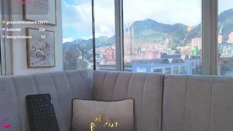 daphne_chers online show from May 5, 8:47 pm