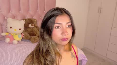 Snapshot of daphne_little chatting on October 21, 3:00 am daphne_little online show from October 21, 3:00 am