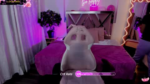 Snapshot of daphnne_tay chatting on February 25, 3:20 am dhapnne online show from February 25, 3:20 am
