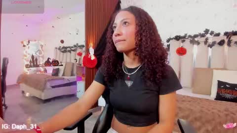 Snapshot of daphnne_tay chatting on October 22, 7:48 pm dhapnne online show from October 22, 7:48 pm
