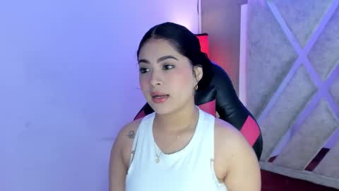 dara_fox7 online show from March 10, 12:42 pm