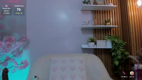    online show from October 12, 11:58 am