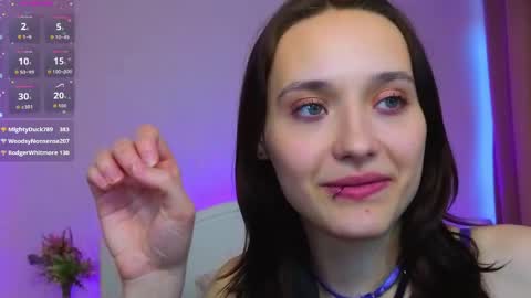 Darcy online show from April 9, 6:19 am