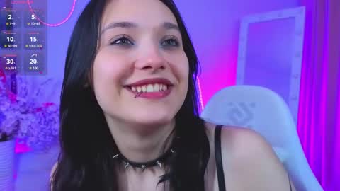 Darcy online show from May 15, 1:36 am