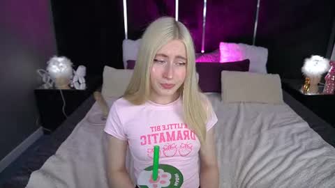 dariadelly online show from July 19, 1:36 pm
