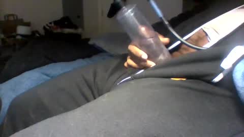 Betty and Robert Play time online show from February 3, 2:58 am