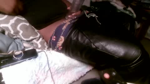 Betty and Robert Play time online show from September 18, 8:18 am