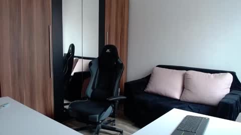 darius_94 online show from September 26, 11:29 am