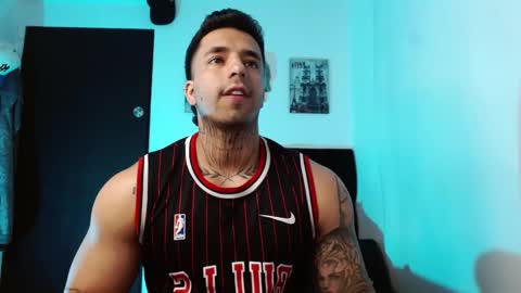 Darius Phoenix  online show from November 14, 9:16 pm