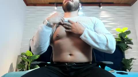 Darius online show from April 27, 1:52 pm