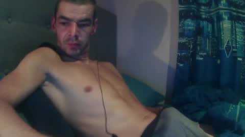 dark377 online show from September 12, 10:28 am