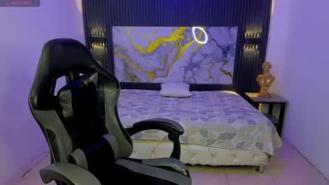 DARCK online show from April 1, 1:41 pm