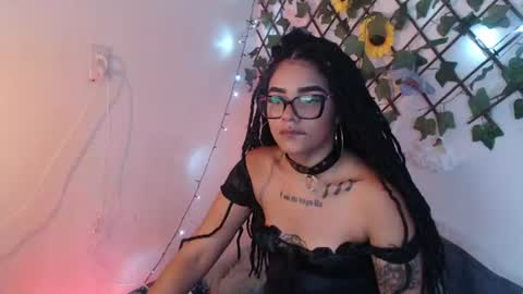 dark_flama online show from July 12, 2:26 am