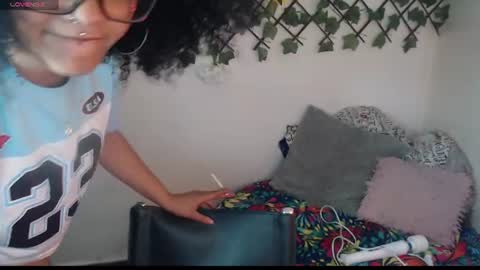 dark_flama online show from June 13, 6:35 am