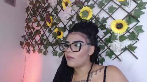dark_flama online show from July 14, 11:32 pm