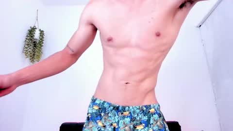 dark_valentino online show from March 25, 4:19 am