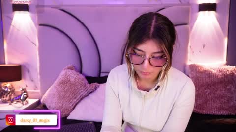 Angel Darcy  online show from June 8, 11:27 pm