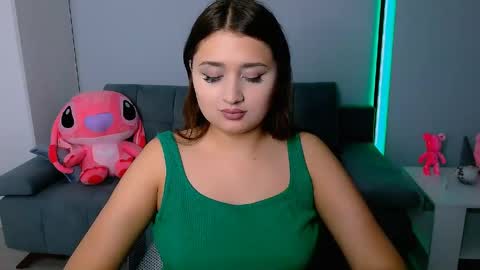 Amelie online show from June 3, 4:45 pm