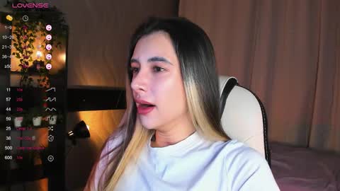 Belle online show from December 14, 3:46 am