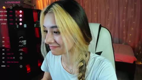 Belle online show from February 23, 8:39 am