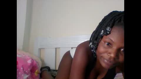 darling_dreamer2 online show from May 28, 3:32 pm