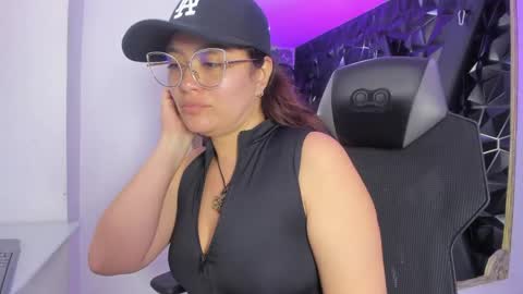 Darling online show from April 21, 2:35 pm