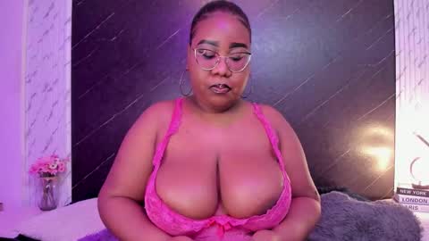 Snapshot of darnellqueen chatting on October 23, 4:47 am Darnell Queen online show from October 23, 4:47 am