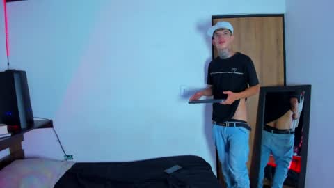 darwin_nlh online show from April 28, 2:27 am