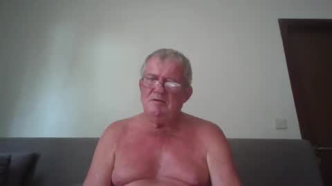 darwincock online show from April 14, 5:44 am