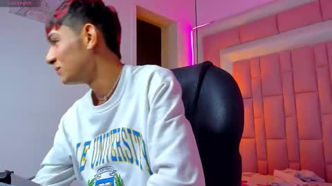 angel online show from December 17, 4:52 am