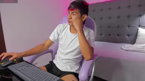 angel online show from November 27, 2:47 pm