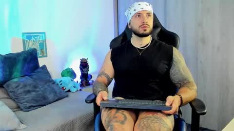 DAVE MAX online show from November 23, 10:19 pm