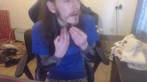 dave online show from December 17, 9:38 am