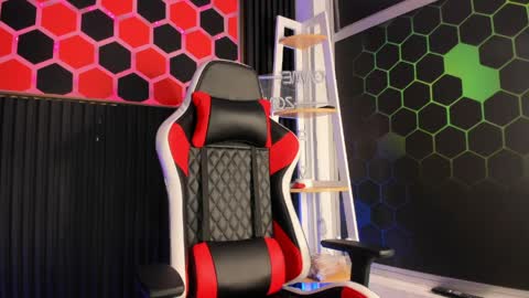 David online show from April 7, 12:29 pm