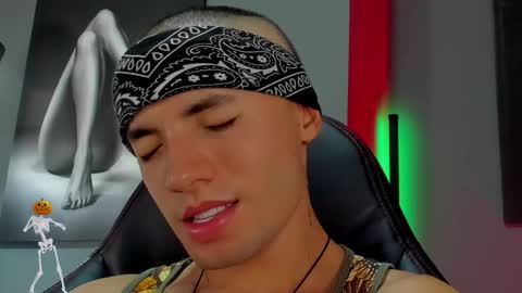 David Jons online show from October 31, 3:51 am