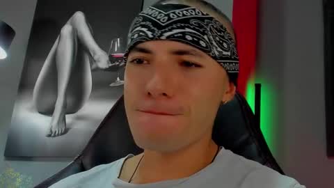 David Jons online show from November 2, 4:01 am