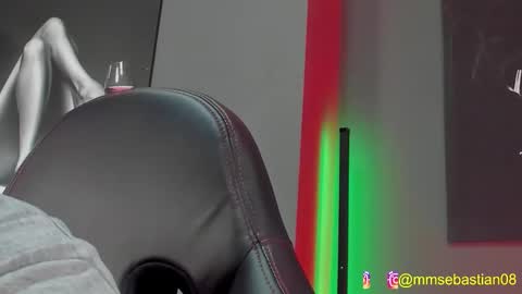 David Jons online show from November 17, 10:01 pm