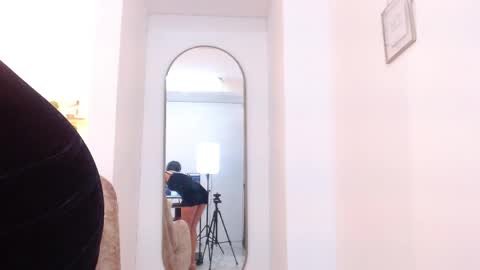 day_demoni online show from April 11, 1:48 pm