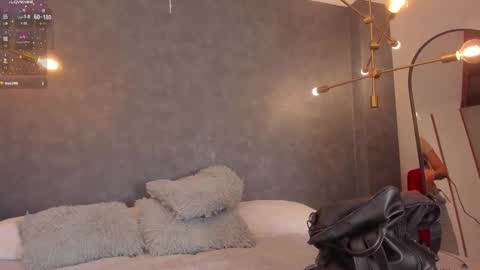 DAYRA ANGELS online show from March 21, 9:30 pm