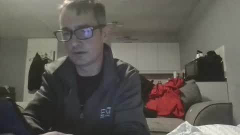 Dazzill online show from November 26, 7:10 pm