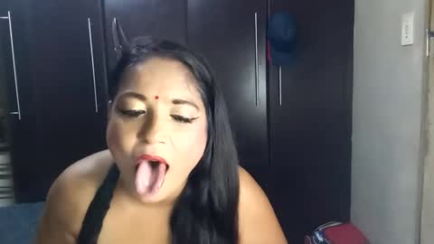 Snapshot of dbnpoizn chatting on February 7, 6:56 pm dbnpoizn online show from February 7, 6:56 pm