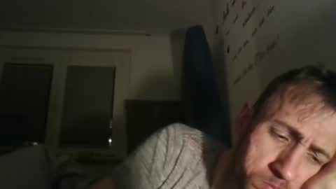 robert online show from April 22, 7:21 pm